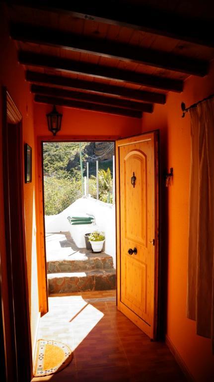 טחדה Casa Los Manantiales מראה חיצוני תמונה
